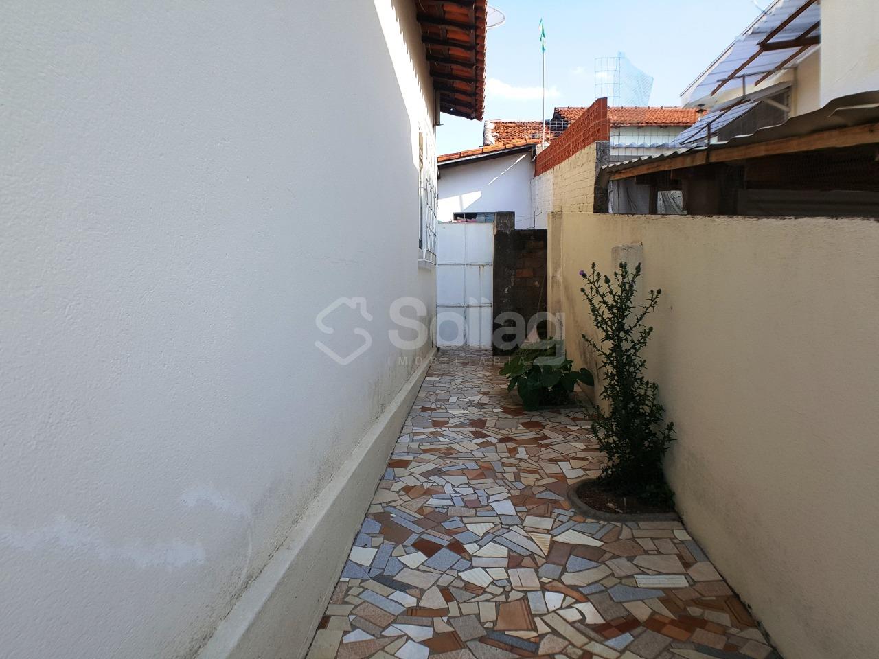 Casa à venda no Centro: 