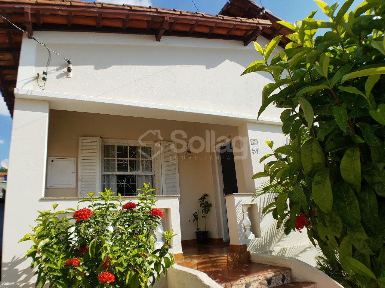 Casa à venda no Centro: 