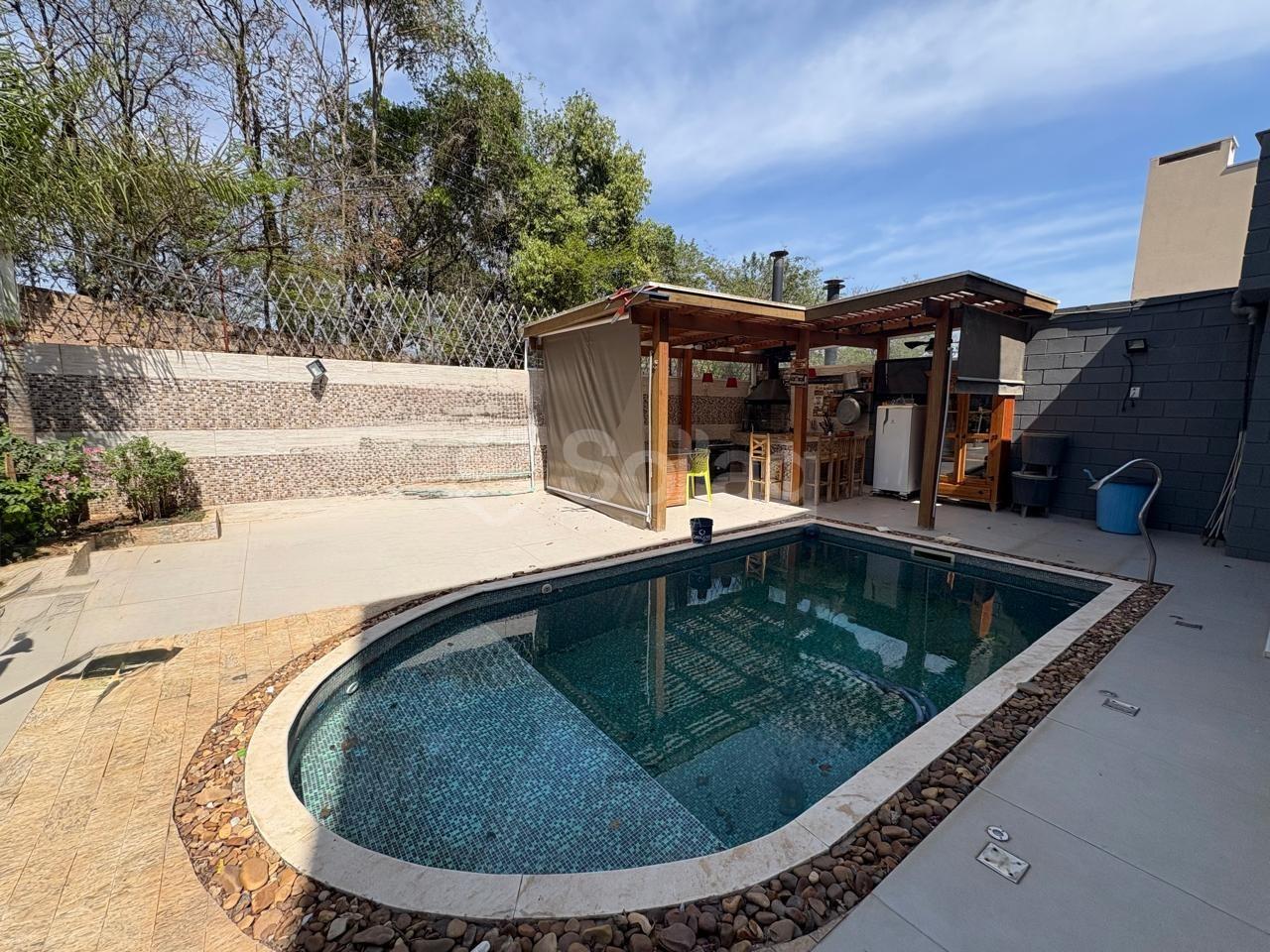 Casa em condomínio à venda no Residencial Portal do Bosque: 