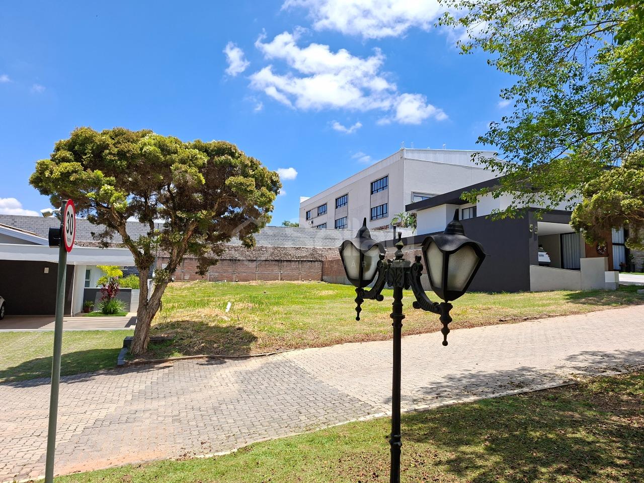 Terreno em condomínio à venda no Condomínio Jardim Europa: 