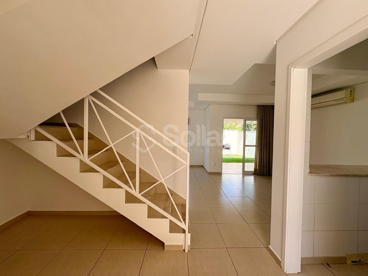 Casa em condomínio à venda no Pinheirinho: 