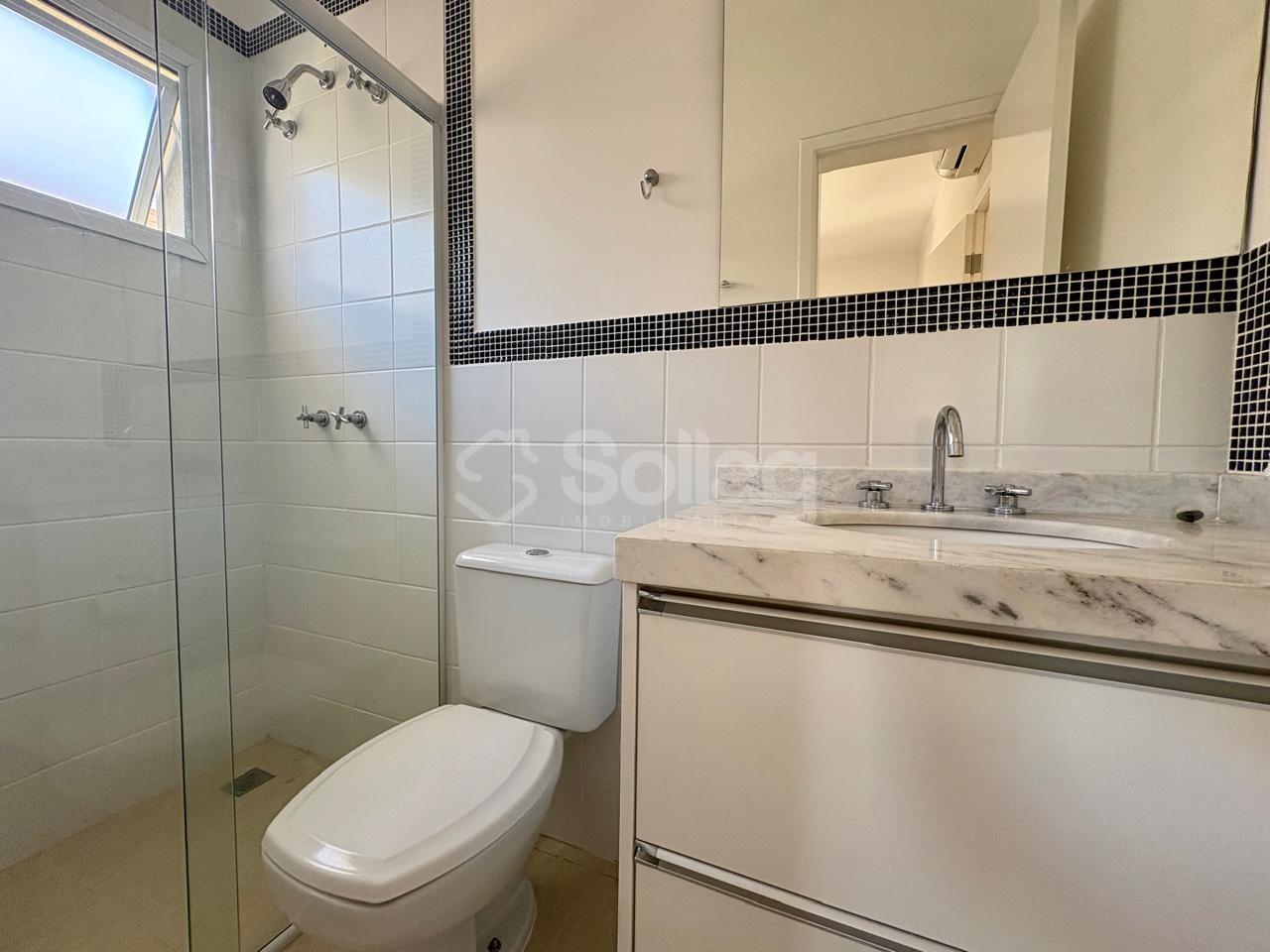 Casa em condomínio à venda no Pinheirinho: 