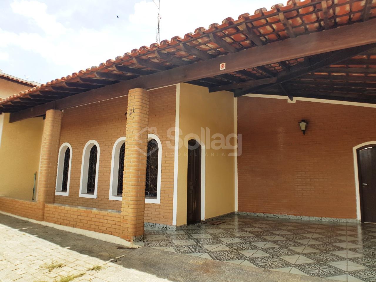 Casa à venda no Centro: 