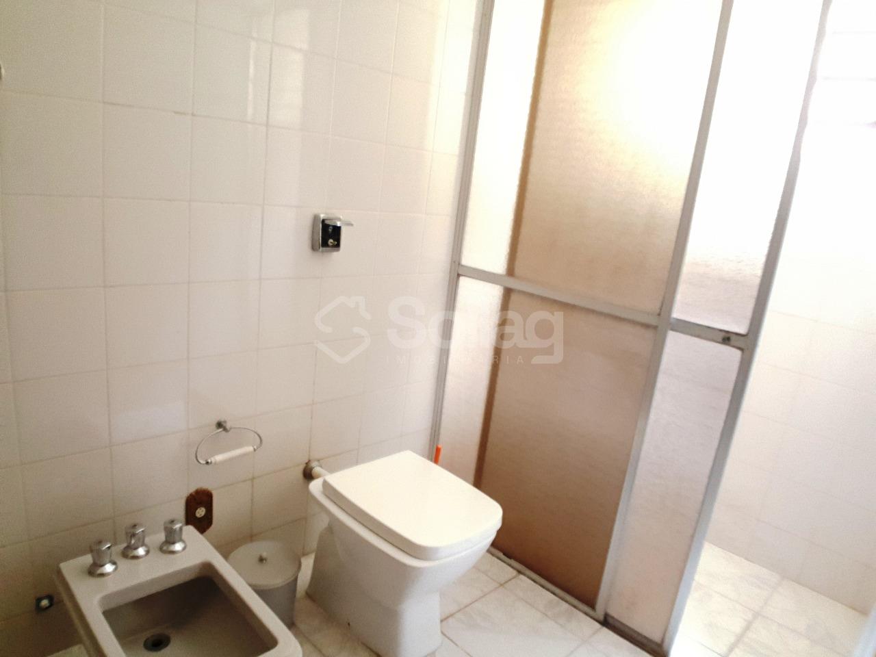 Casa à venda no Centro: 