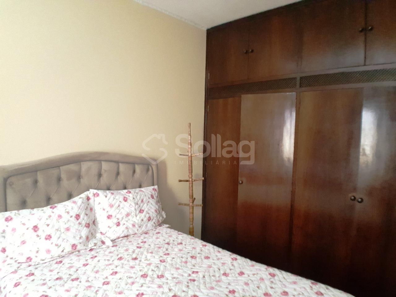 Casa à venda no Centro: 