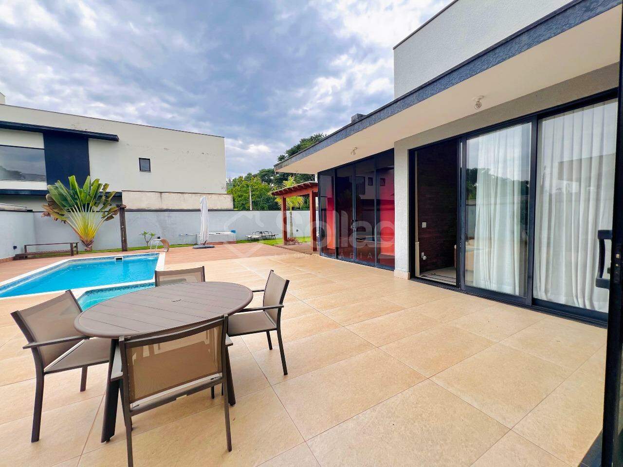 Casa em condomínio à venda no Condomínio Reserva dos Vinhedos: 