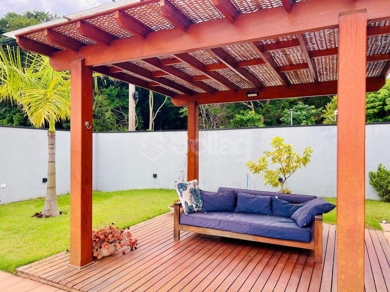 Casa em condomínio à venda no Condomínio Reserva dos Vinhedos: 