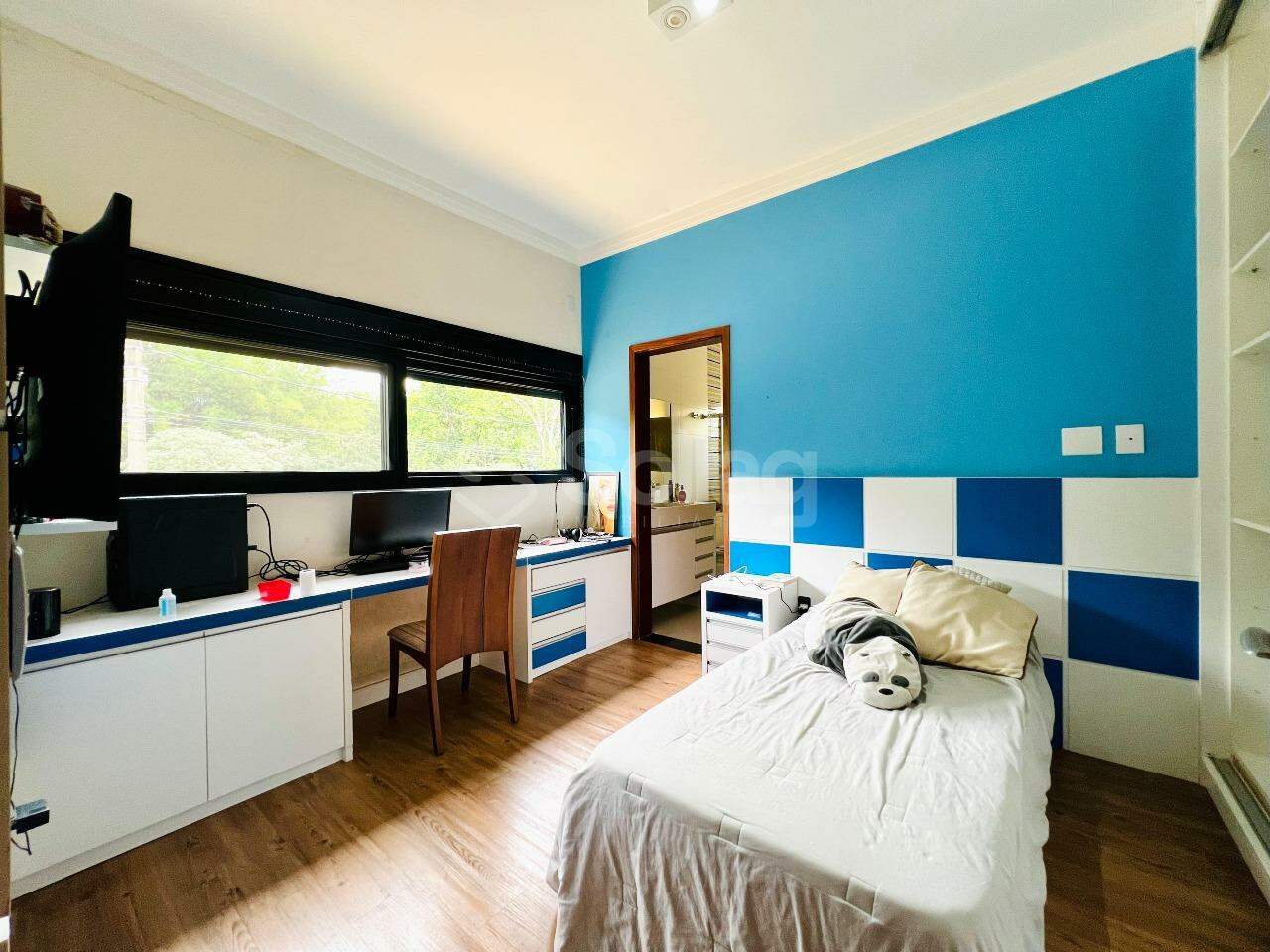 Casa em condomínio à venda no Condomínio Reserva dos Vinhedos: 