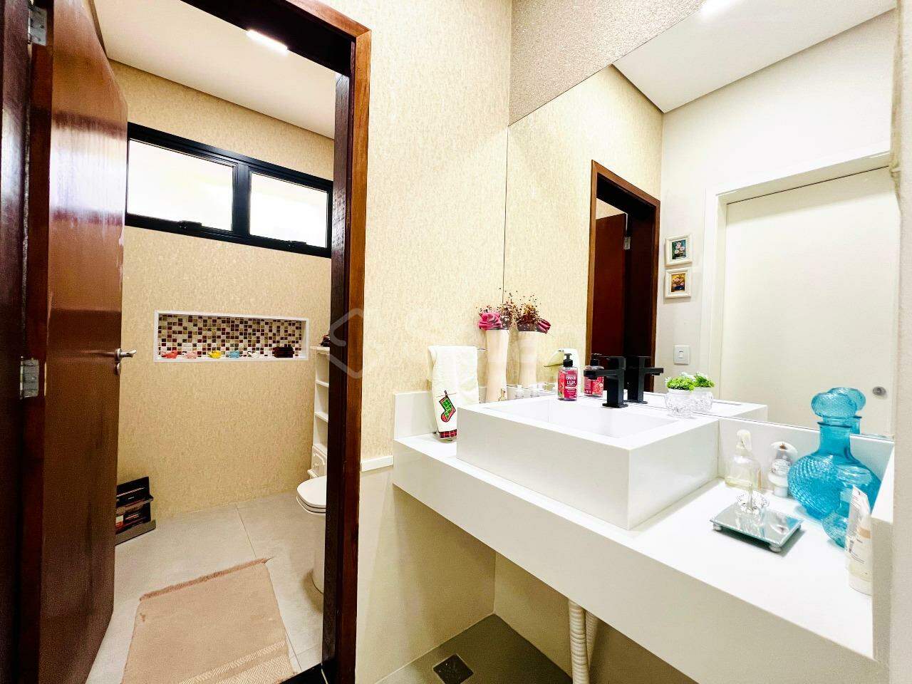 Casa em condomínio à venda no Condomínio Reserva dos Vinhedos: 