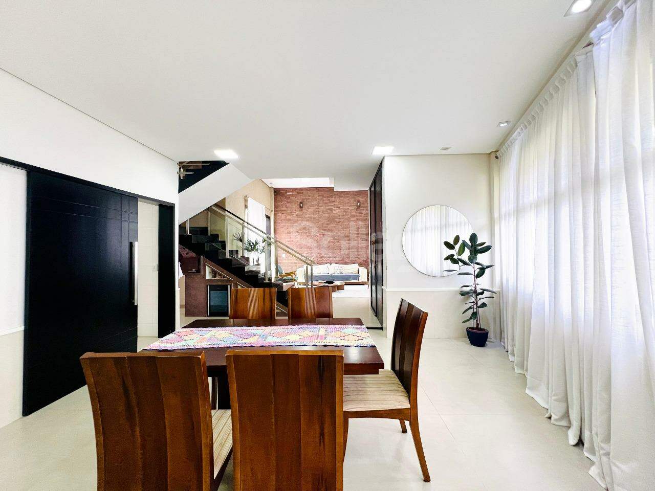 Casa em condomínio à venda no Condomínio Reserva dos Vinhedos: 