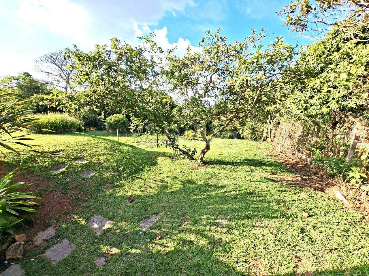 Casa em condomínio à venda no Condomínio Vale da Santa Fé: 