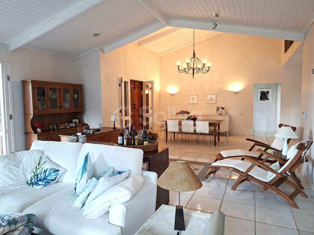 Casa em condomínio à venda no Condomínio Vale da Santa Fé: 