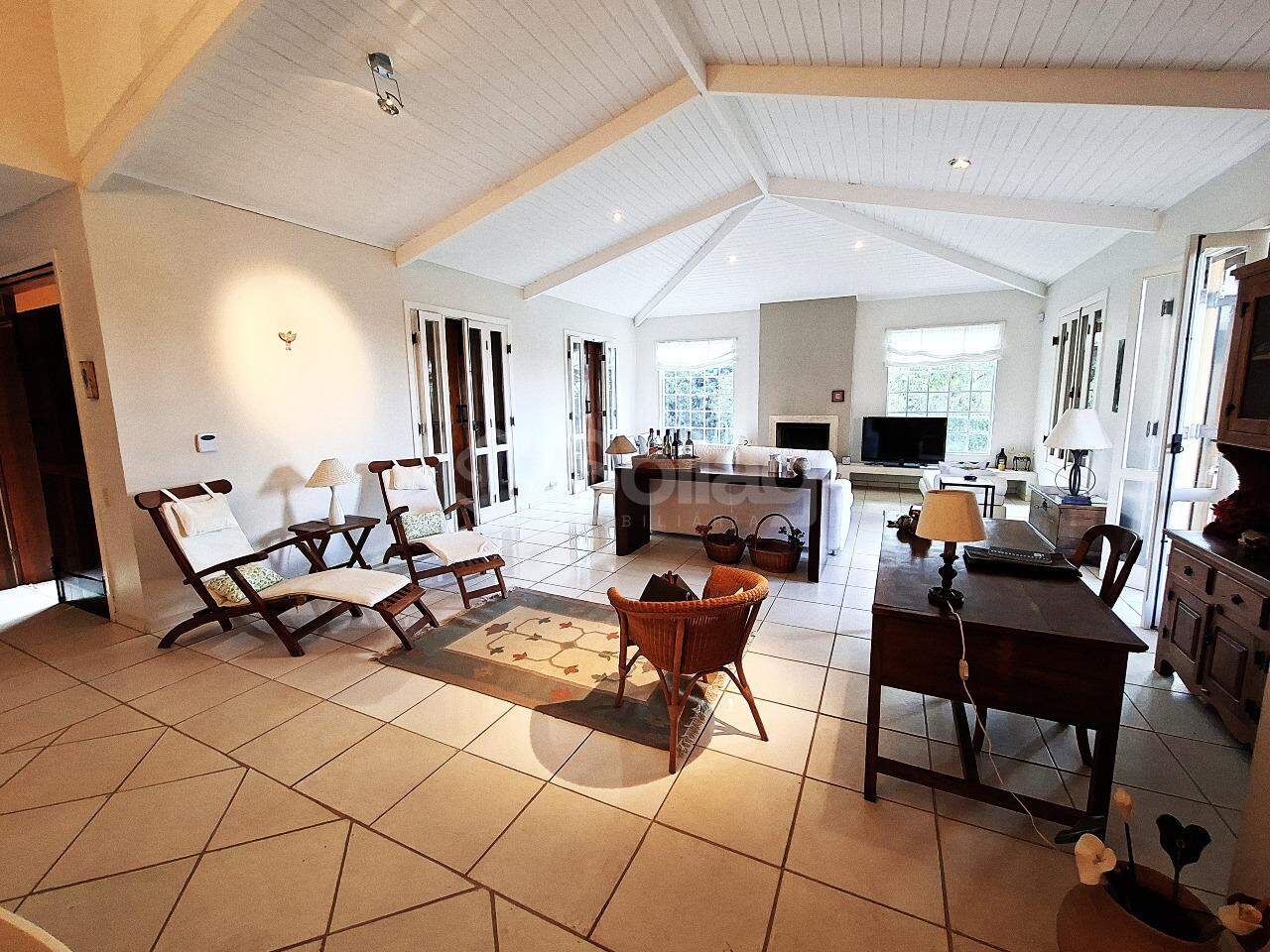 Casa em condomínio à venda no Condomínio Vale da Santa Fé: 