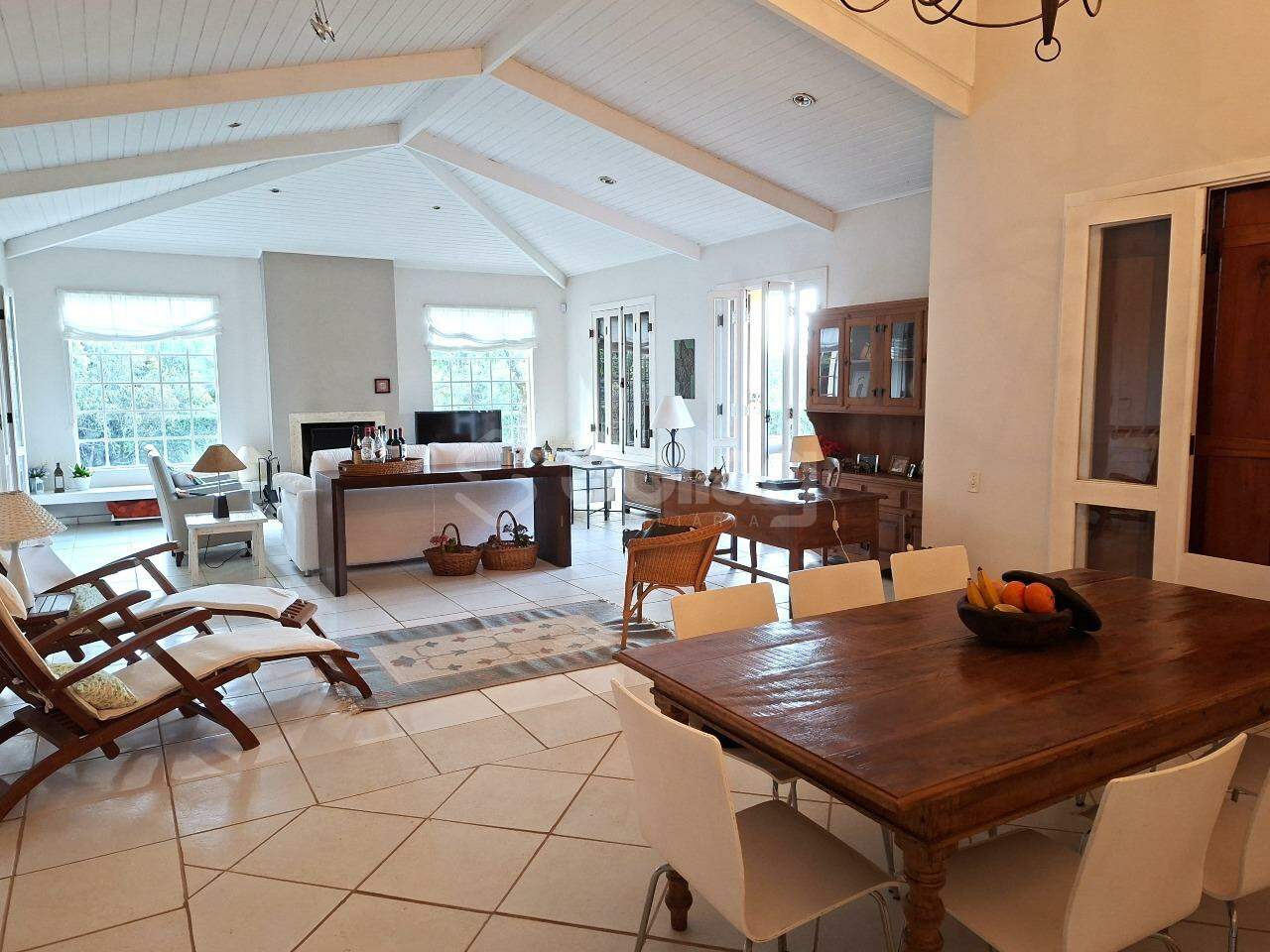 Casa em condomínio à venda no Condomínio Vale da Santa Fé: 