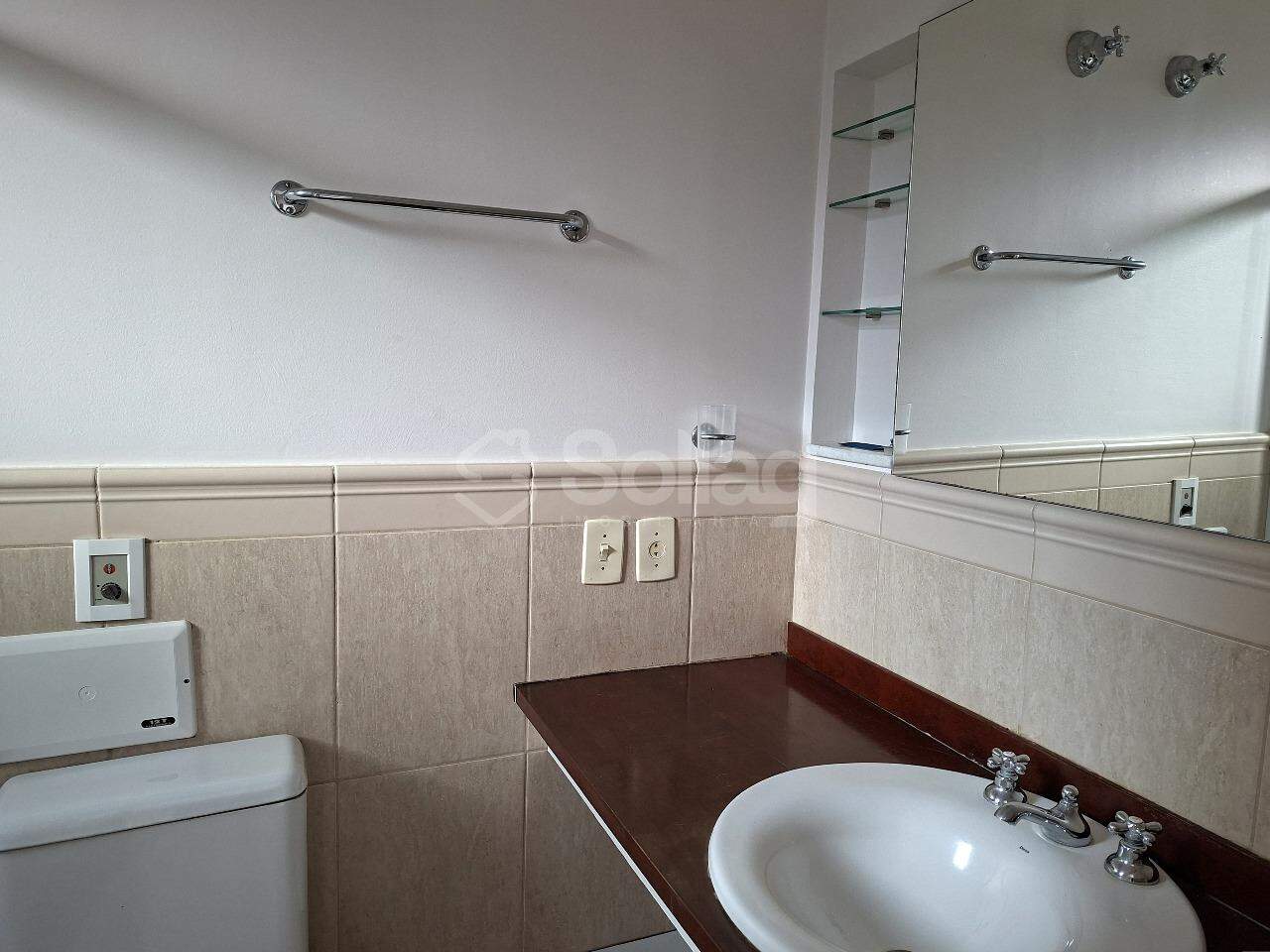 Casa em condomínio à venda no Condomínio Vale da Santa Fé: 