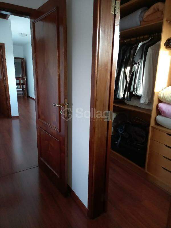 Casa em condomínio à venda no Vale do Itamaracá: 