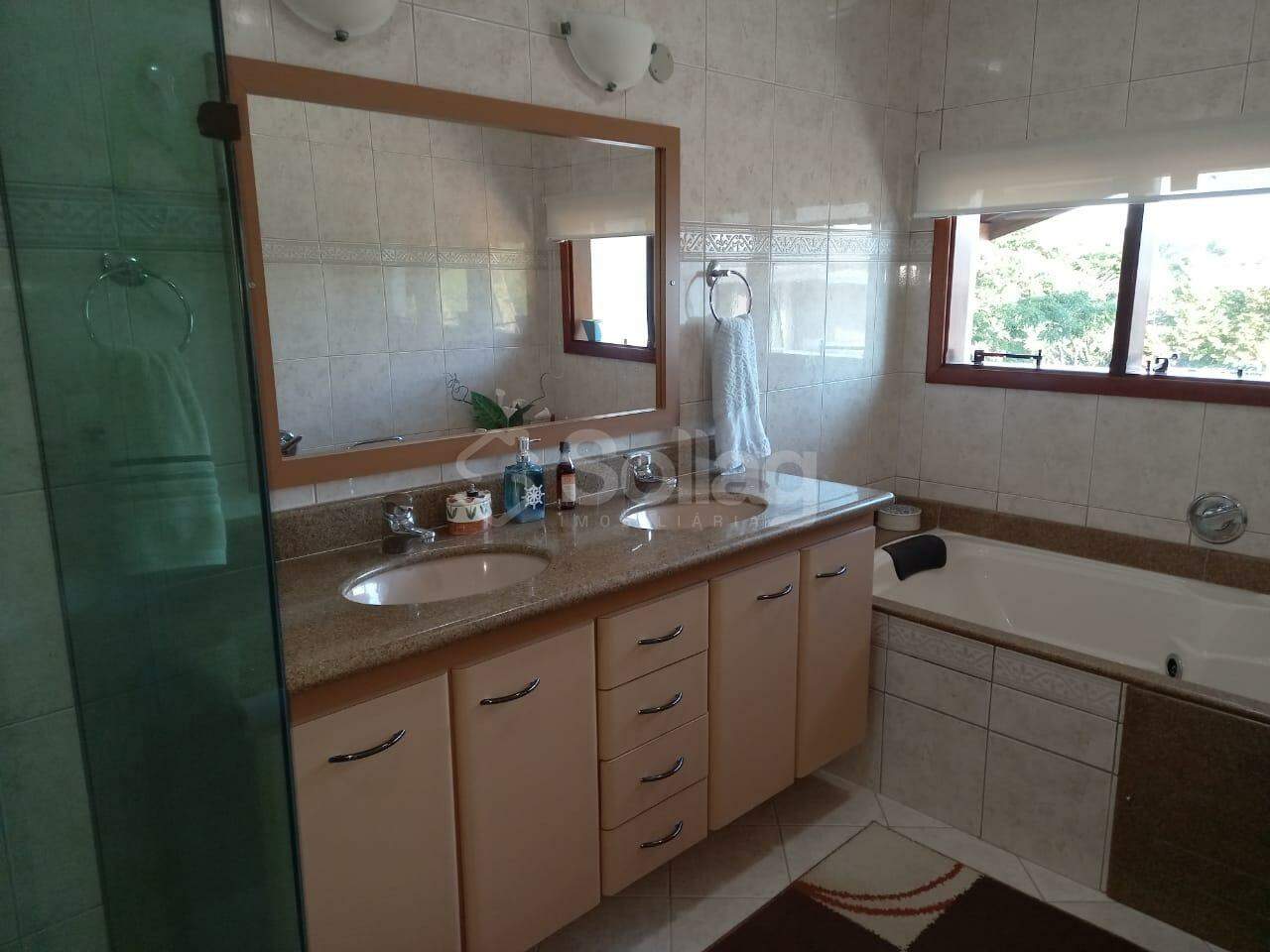 Casa em condomínio à venda no Vale do Itamaracá: 