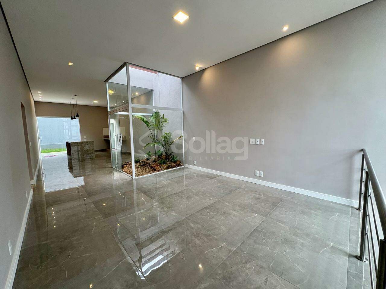 Casa à venda no Pinheirinho: 