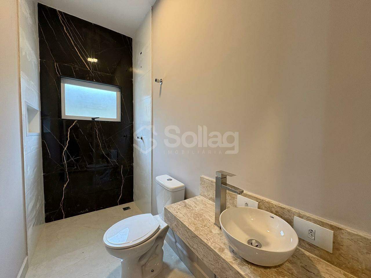 Casa à venda no Pinheirinho: 