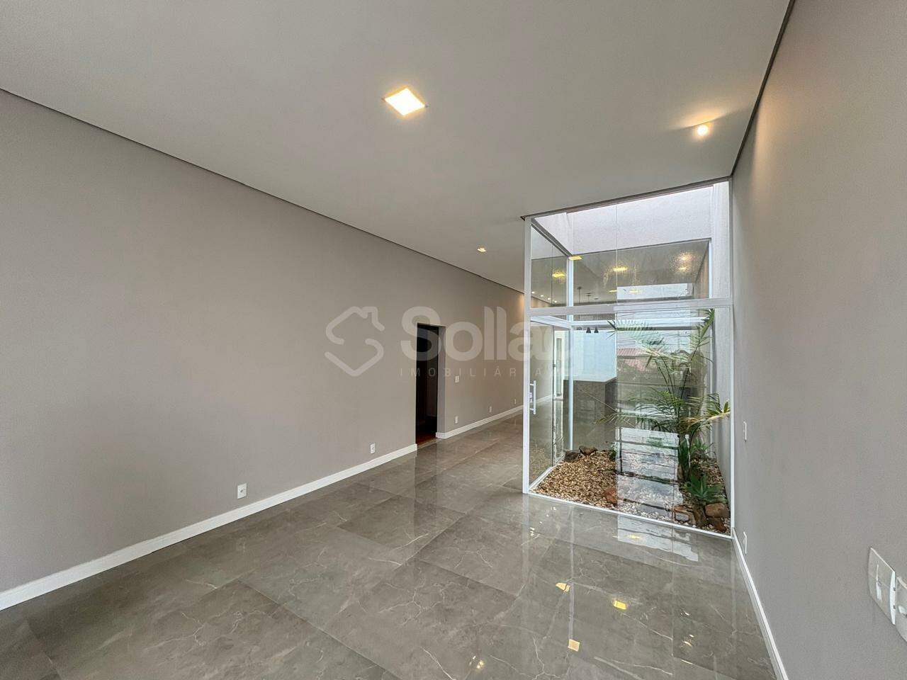 Casa à venda no Pinheirinho: 