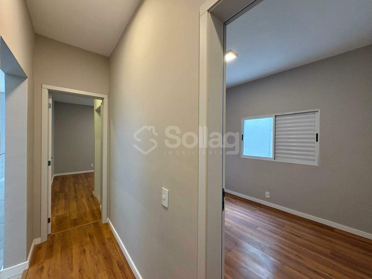 Casa à venda no Pinheirinho: 