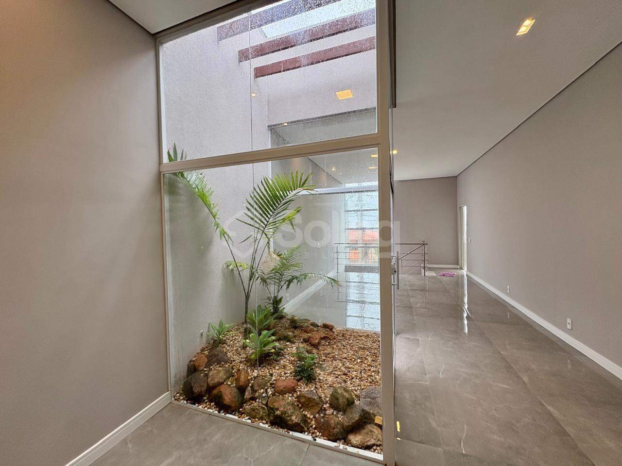 Casa à venda no Pinheirinho: 