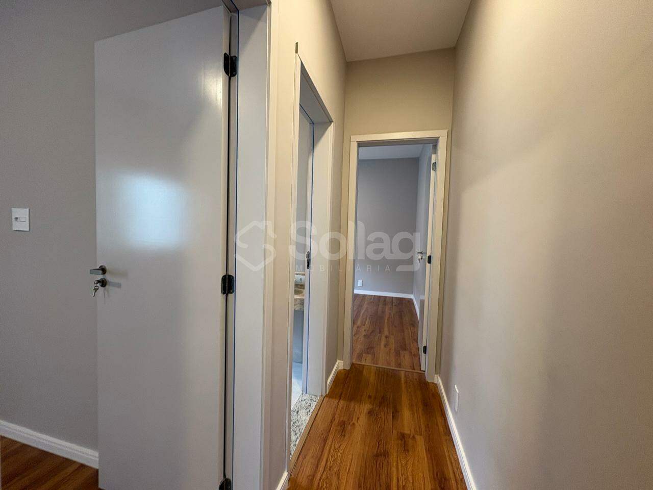 Casa à venda no Pinheirinho: 