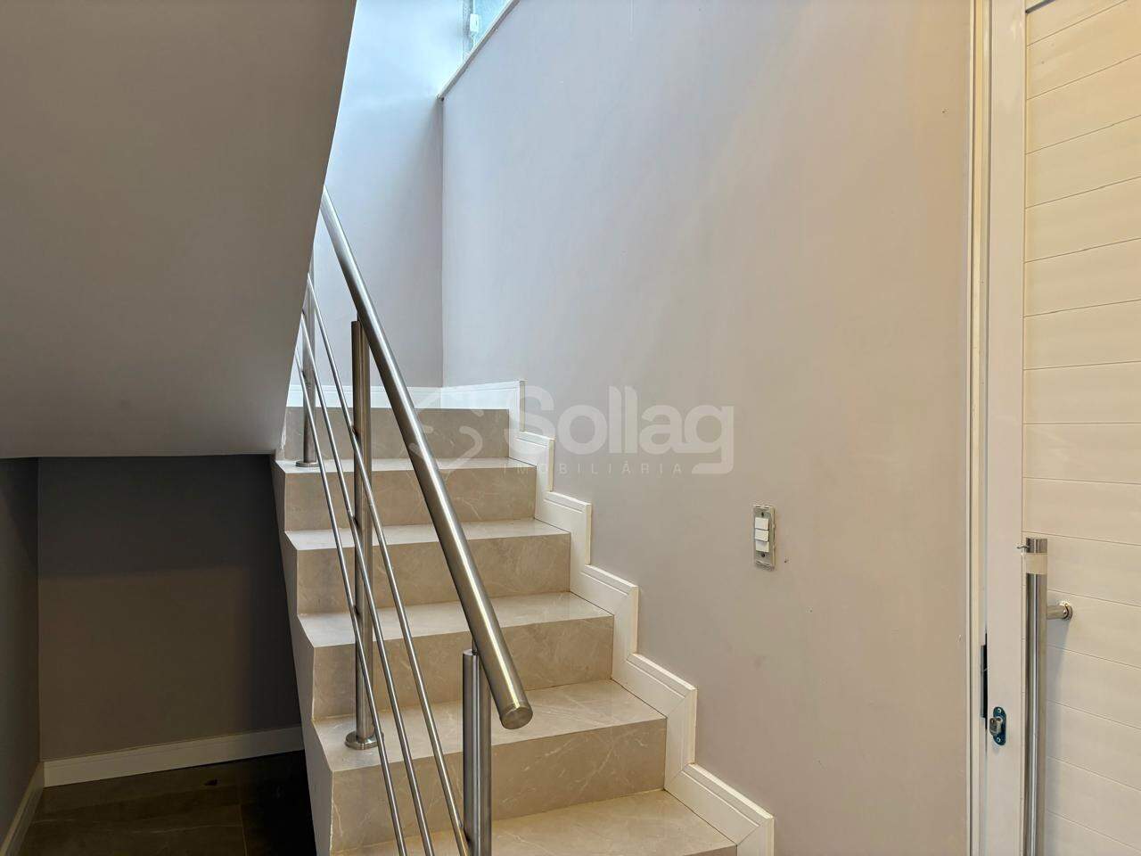 Casa à venda no Pinheirinho: 