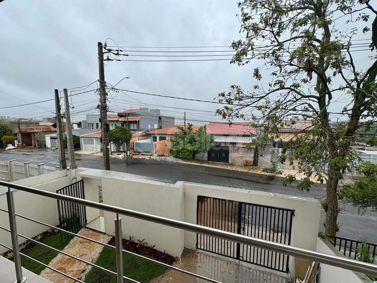 Casa à venda no Pinheirinho: 