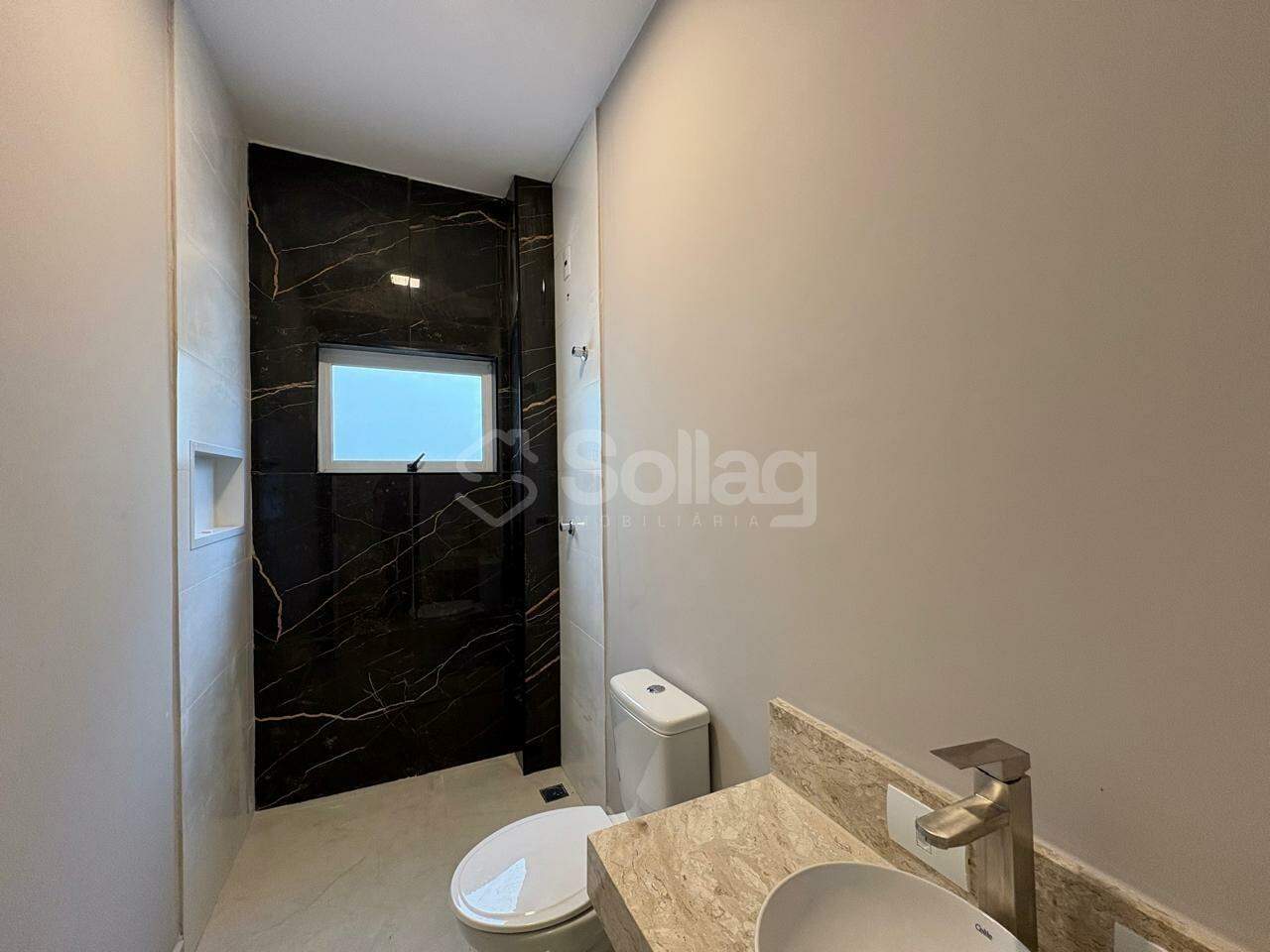 Casa à venda no Pinheirinho: 