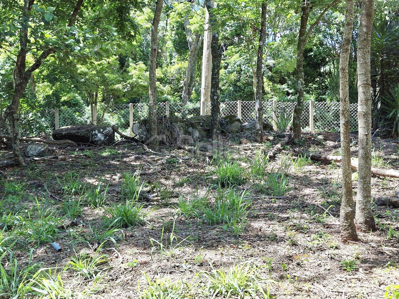 Terreno em condomínio à venda no Condomínio Vale da Santa Fé: 