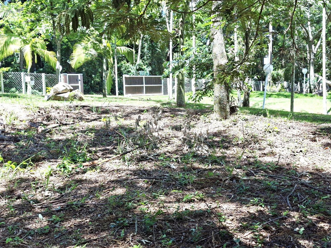 Terreno em condomínio à venda no Condomínio Vale da Santa Fé: 