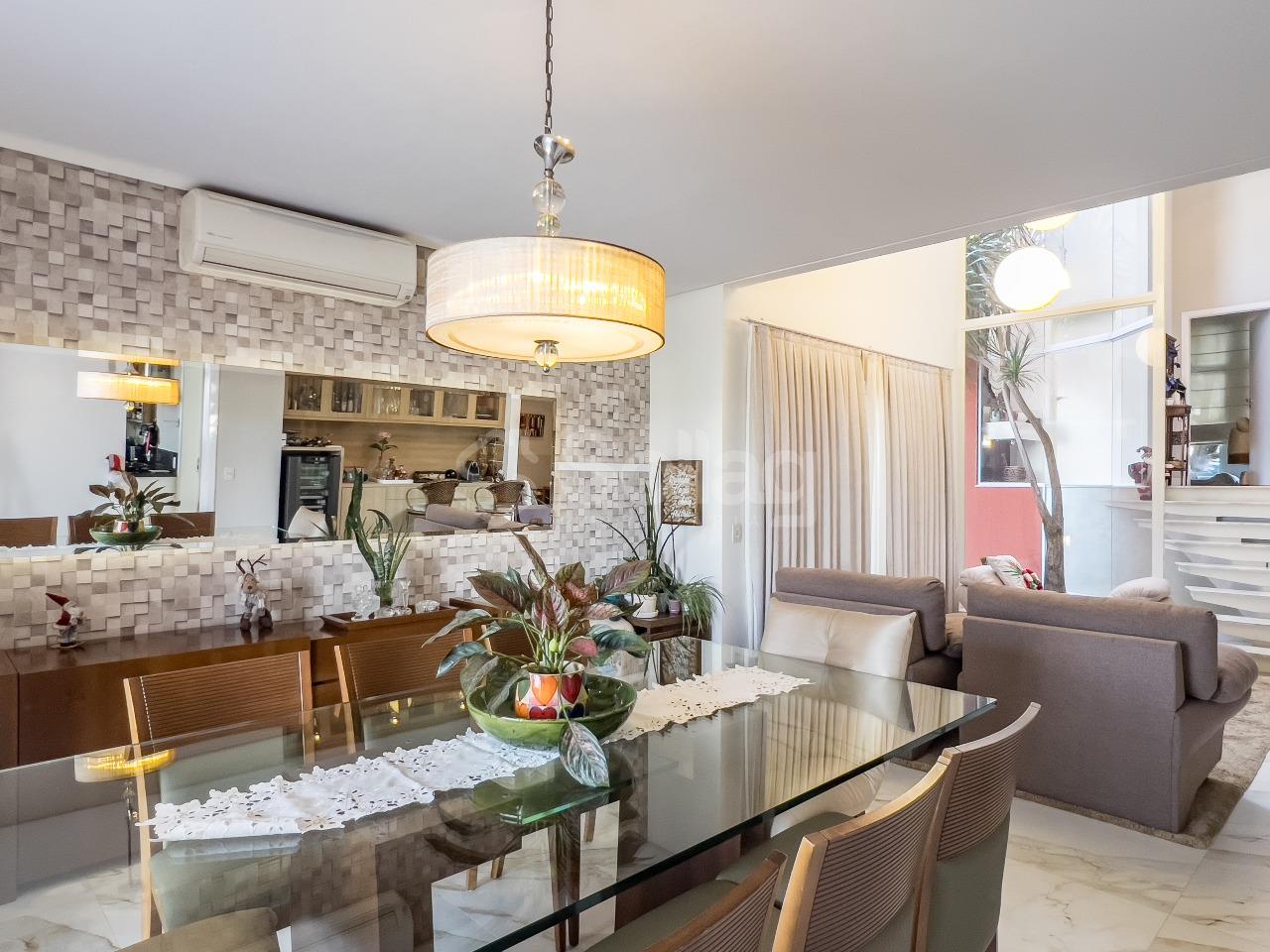 Casa em condomínio à venda no Condomínio Terras de São Francisco: 