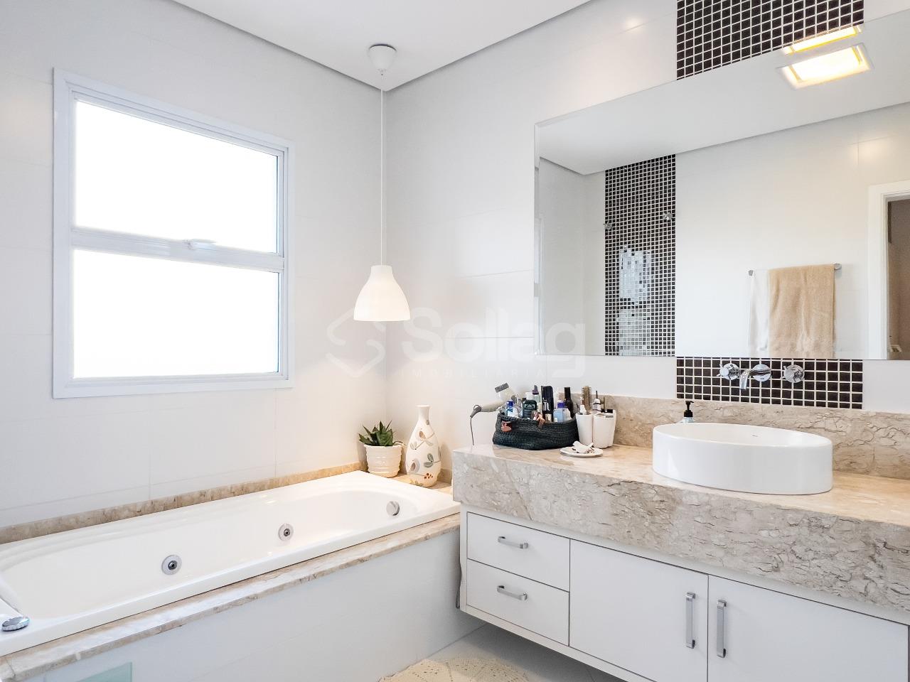 Casa em condomínio à venda no Condomínio Terras de São Francisco: 