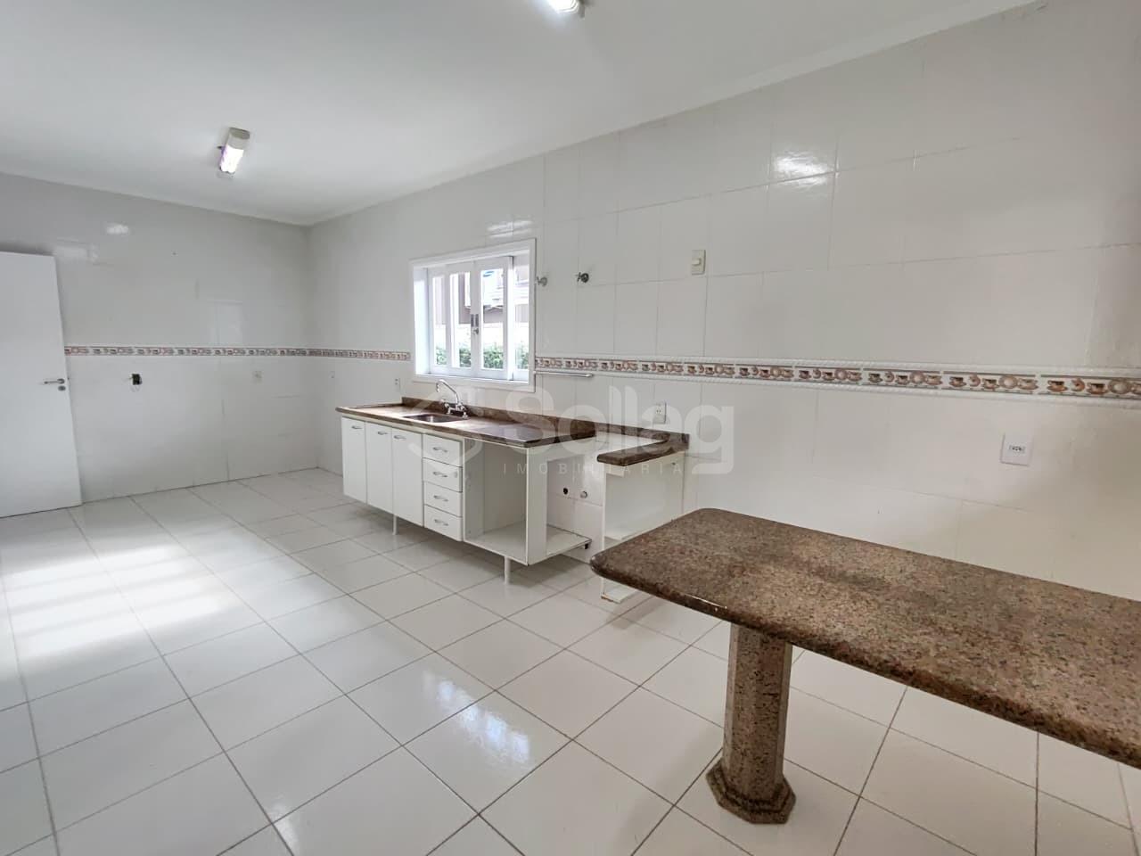 Casa em condomínio à venda no Condomínio Terras de São Francisco: 