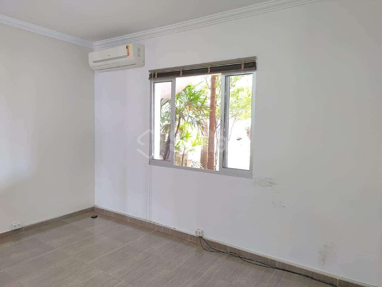 Casa em condomínio para aluguel no Via Castelli: 