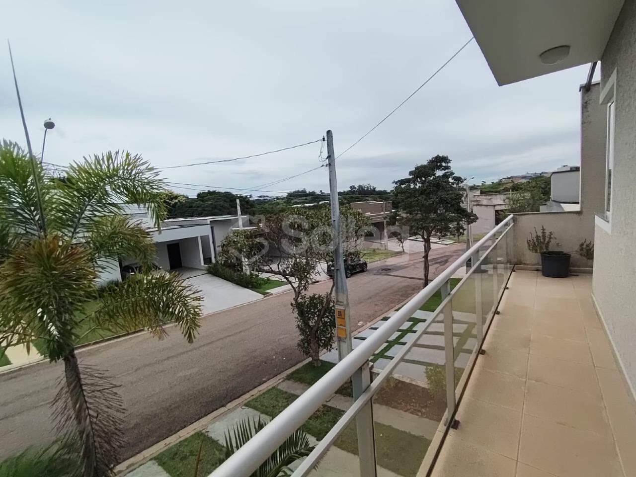 Casa em condomínio para aluguel no Via Castelli: 