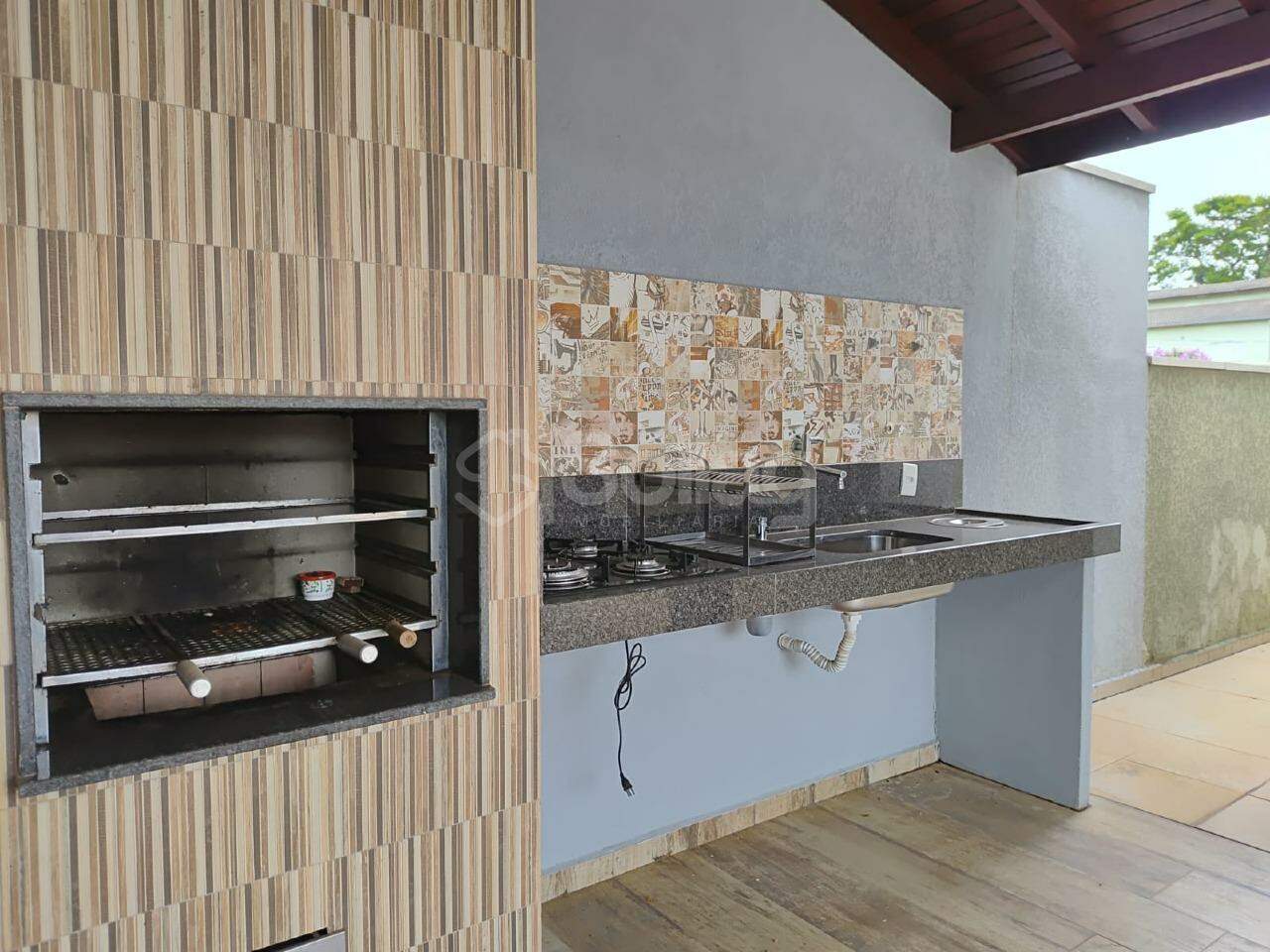Casa em condomínio para aluguel no Via Castelli: 