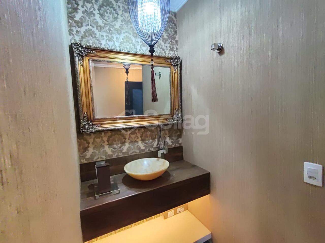 Casa em condomínio para aluguel no Via Castelli: 
