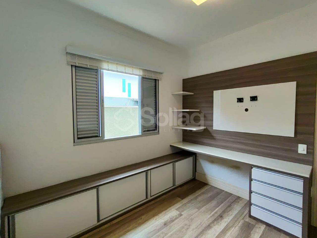 Casa em condomínio para aluguel no Via Castelli: 