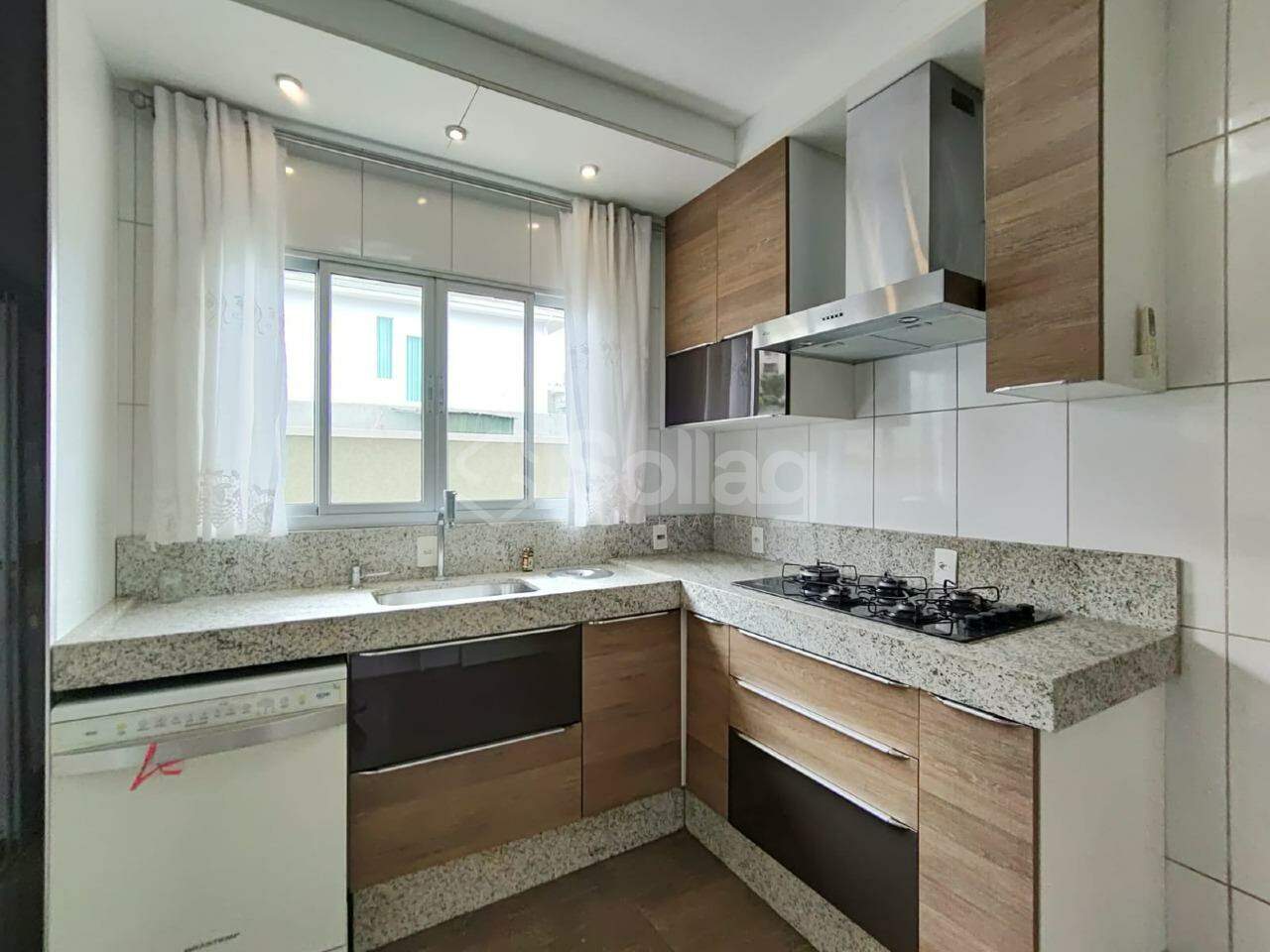 Casa em condomínio para aluguel no Via Castelli: 