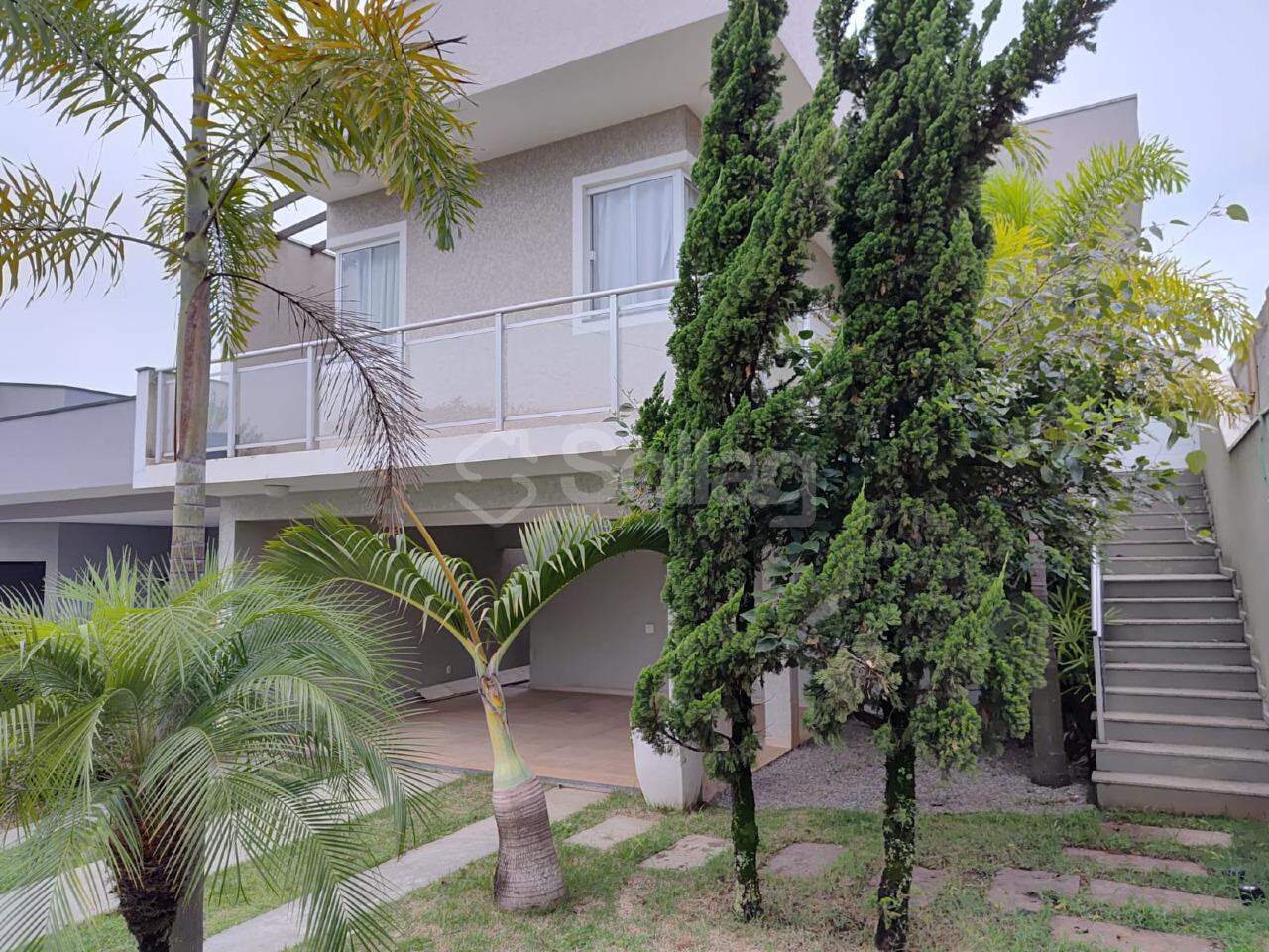 Casa em condomínio para aluguel no Via Castelli: 