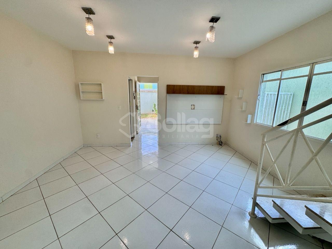 Casa à venda no Pinheirinho: 