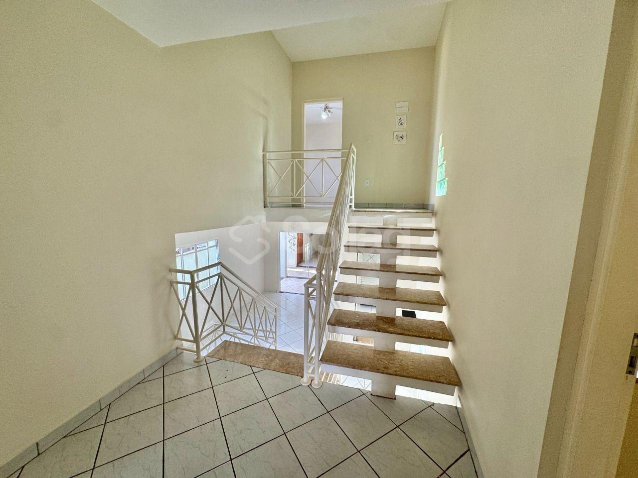 Casa à venda no Pinheirinho: 