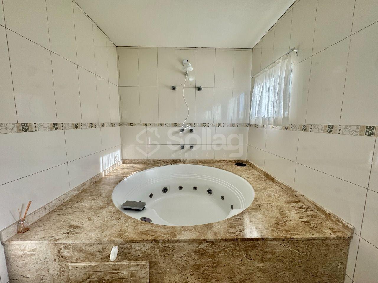 Casa à venda no Pinheirinho: 