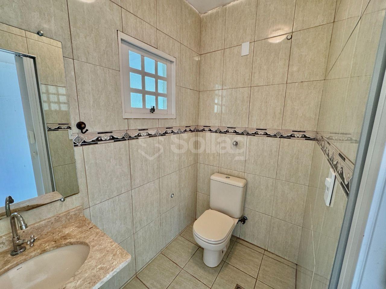 Casa à venda no Pinheirinho: 