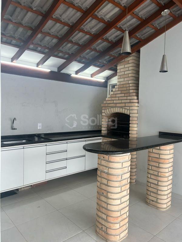 Casa em condomínio à venda no Pinheirinho: 