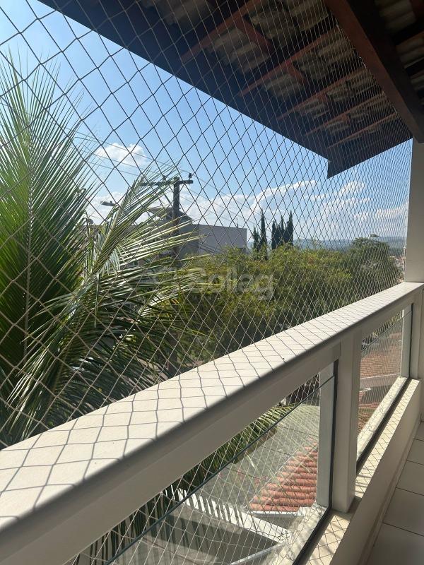 Casa em condomínio à venda no Pinheirinho: 