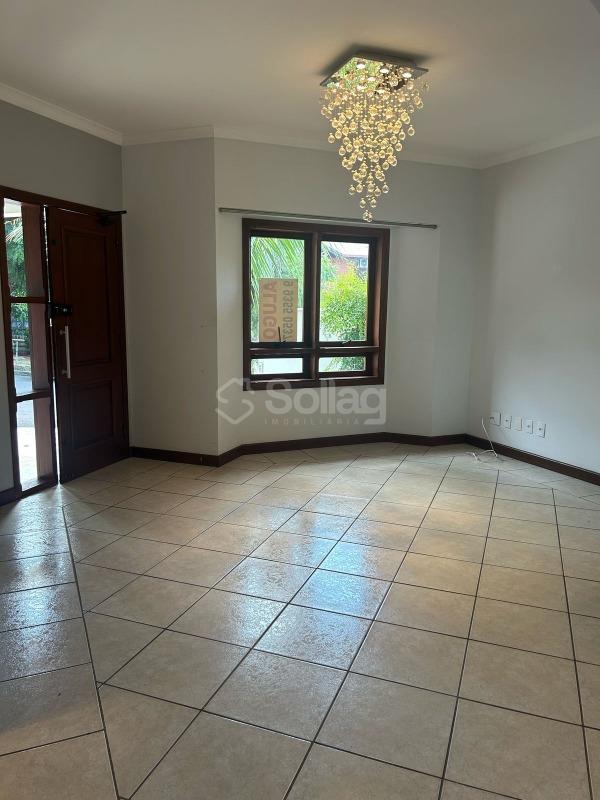 Casa em condomínio à venda no Pinheirinho: 