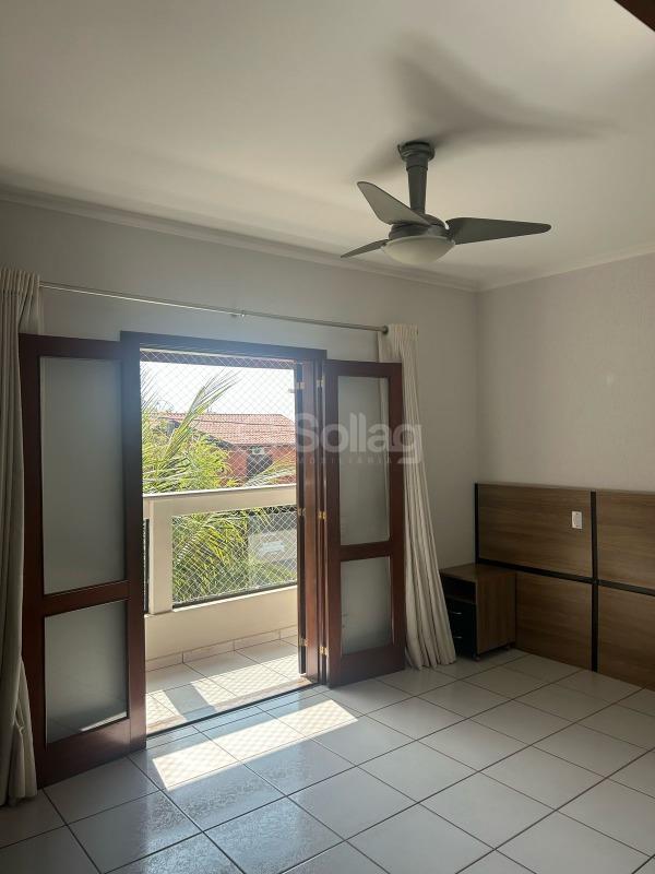 Casa em condomínio à venda no Pinheirinho: 